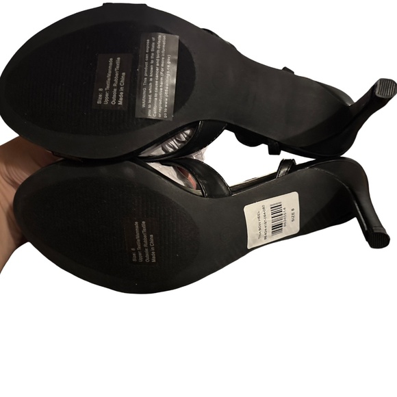 New York & Company Tina Bow Heels - Picture 4 of 5